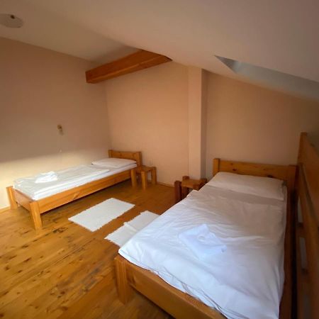 Hostel Caferazy Poprad Exterior foto